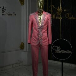 William suit
